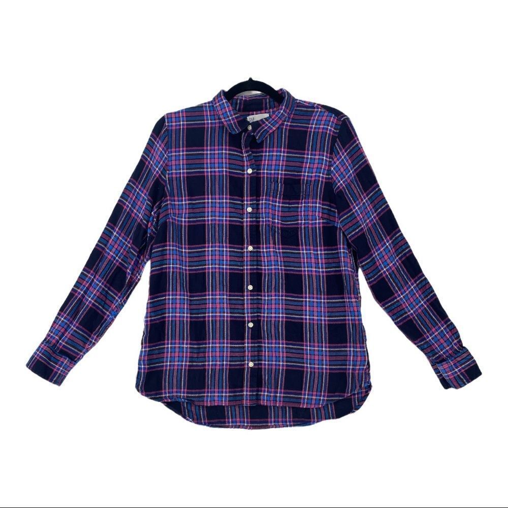Gap Women's Medium Plaid Fitted Boyfriend Shirt